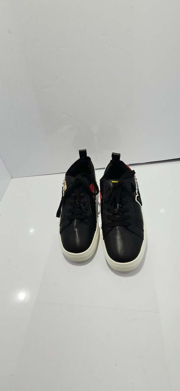 DKNY Black Leather Sneakers With Logo And Heart Patch Size 8.5
